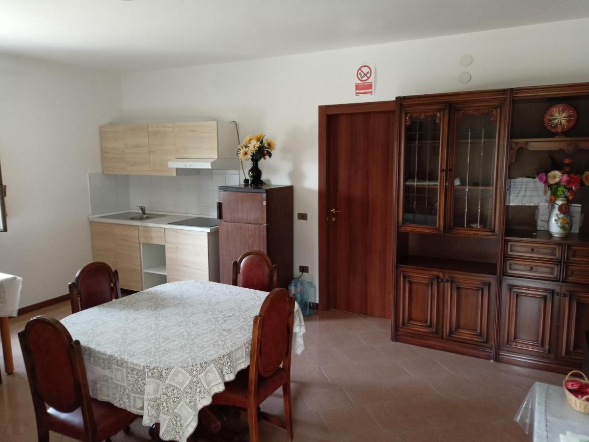Da Angela - Camere Con Bagno Privato A Foligno Vicino Al Centro Dış mekan fotoğraf